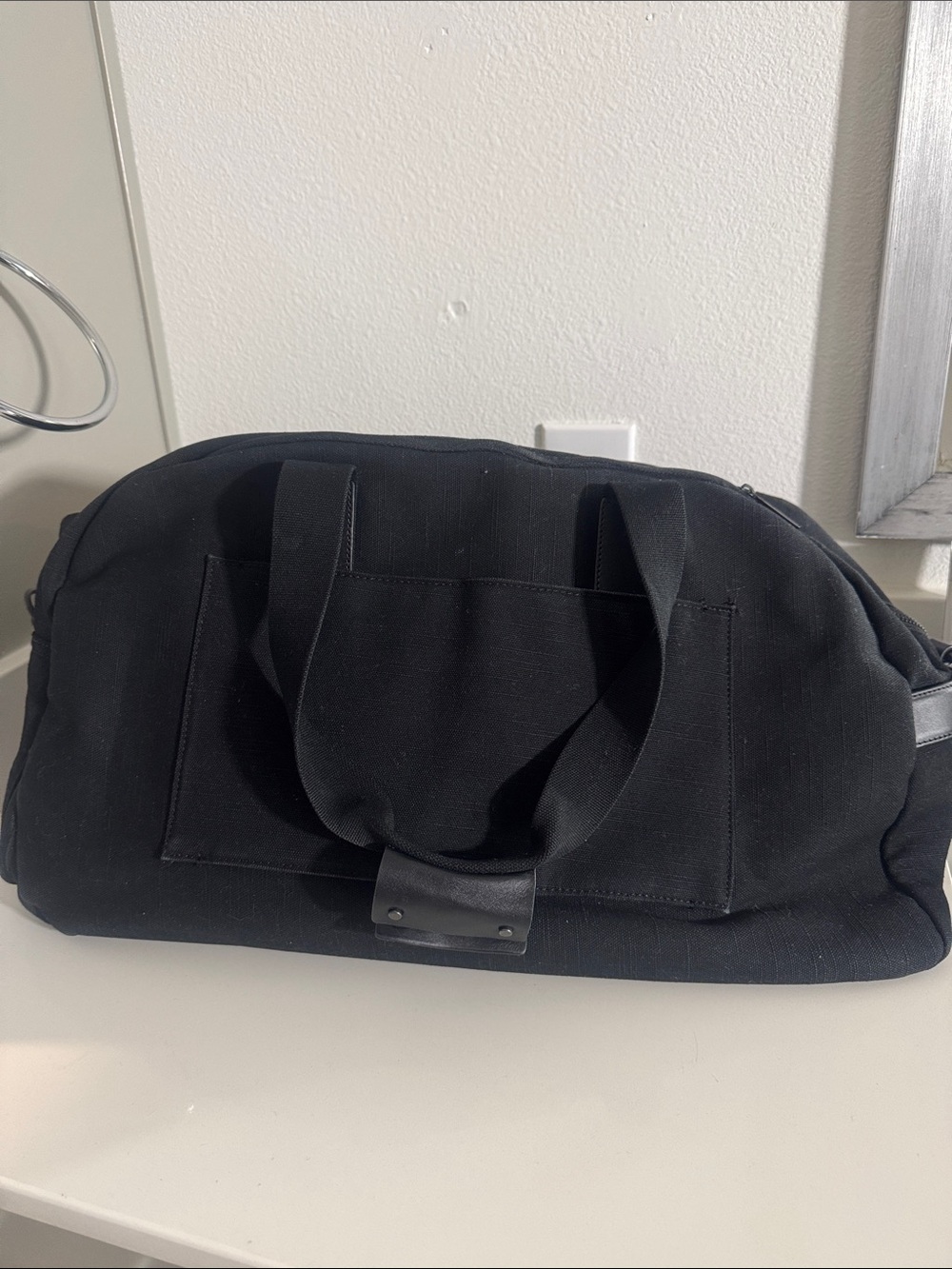 Away Duffel Bag w. crossbody strap